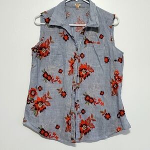 Size M Reba embroidered button down shirt short sleeve​​​​​​